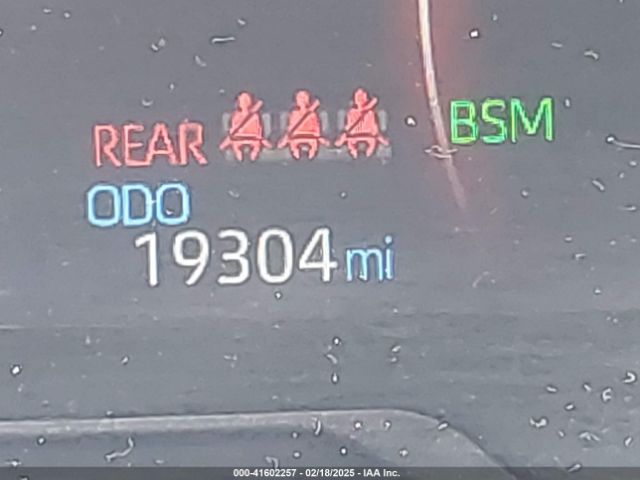 2T3P1RFV5RC455147 Toyota Rav4 Xle
