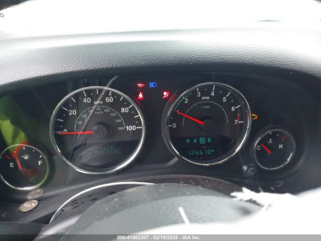 1C4HJWDG2FL592793 Jeep Wrangler Unlimited Freedom Edition
