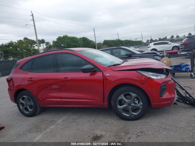 1FMCU0MNXRUA65592 Ford Escape St-line