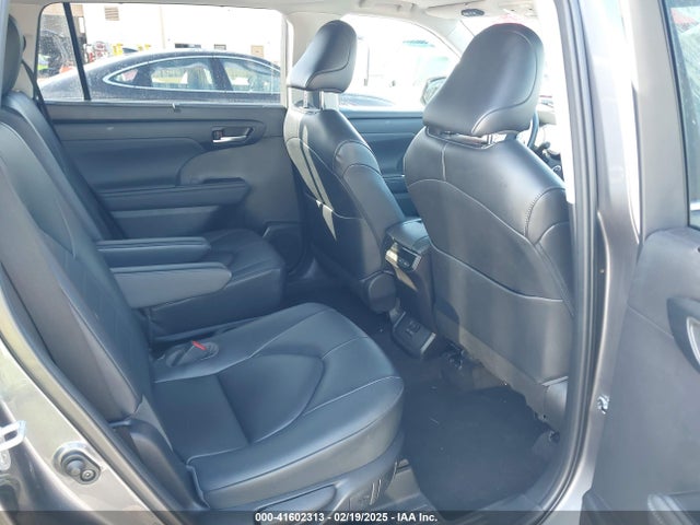 Toyota Highlander Xle 2023 5TDKDRBH4PS045261 Image 8