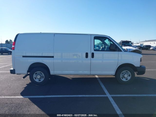 1GCWGAFF2H1157705 Chevrolet Express 2500 Work Van