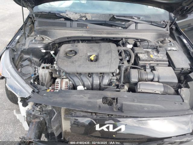 3KPF24AD1PE550452 KIA Forte Lxs