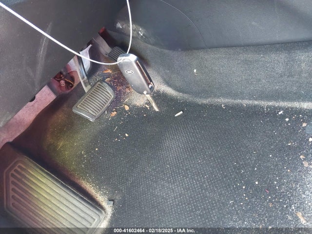 KNDJ23AU7L7724832 KIA SOUL LX