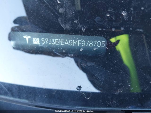 5YJ3E1EA9MF978705 Tesla Model 3 Standard Range Plus Rear-wheel Drive