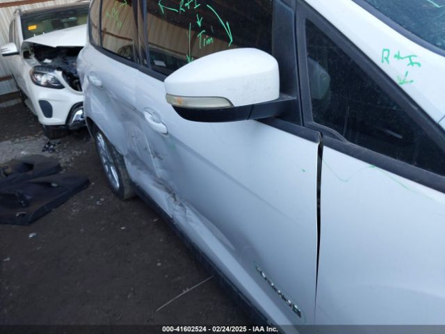 1FADP5AU5GL109919 Ford C-max Hybrid Se