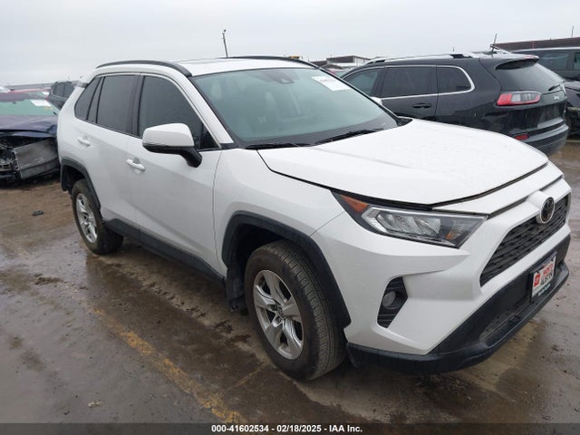 Toyota Rav4 Xle 2021 2T3W1RFVXMC121202 Image 1