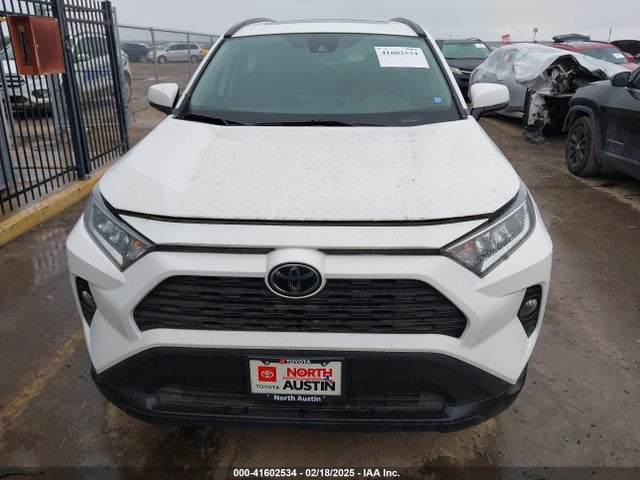 Toyota Rav4 Xle 2021 2T3W1RFVXMC121202 Image 13