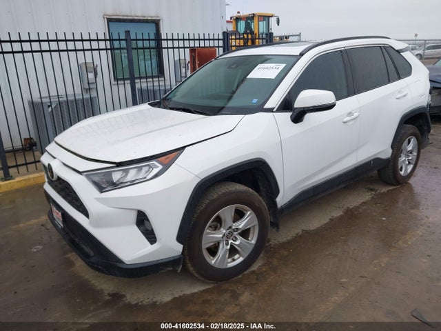Toyota Rav4 Xle 2021 2T3W1RFVXMC121202 Image 2