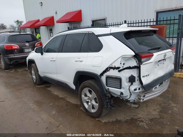Toyota Rav4 Xle 2021 2T3W1RFVXMC121202 Image 3