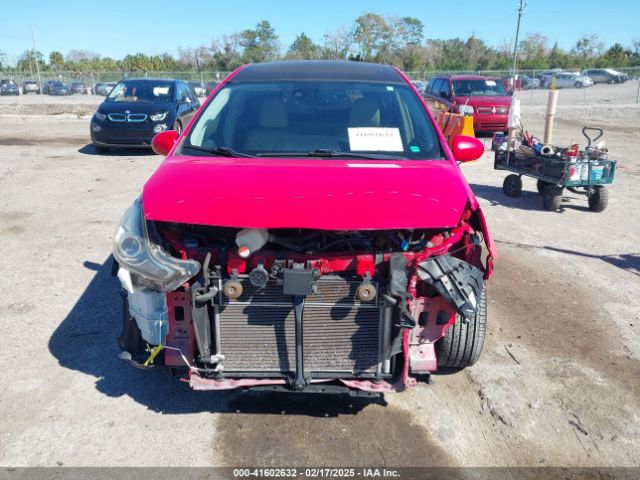 JTDZN3EU1FJ025627 Toyota PRIUS V