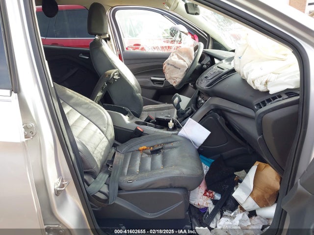 1FMCU0GX9GUA13381 Ford ESCAPE SE