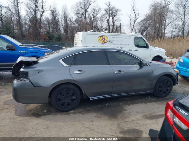 1N4AL3AP3HN364880 Nissan Altima 2.5 S