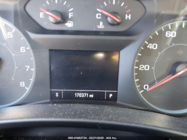 2GNAXHEV4K6215899 Chevrolet EQUINOX LS