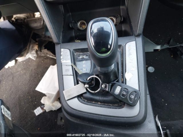 2020 HYUNDAI ELANTRA 5NPD84LF5LH531929 Photo 10