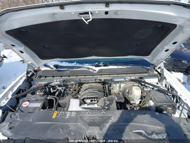 1GCVKREC7JZ173079 Chevrolet Silverado 1500 1lt
