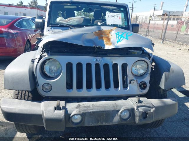 1C4HJWDG9FL528623 Jeep Wrangler Unlimited Sport