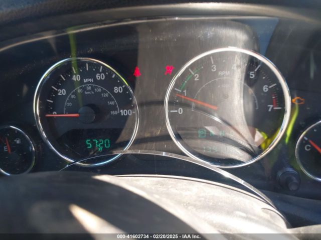 1C4HJWDG9FL528623 Jeep Wrangler Unlimited Sport