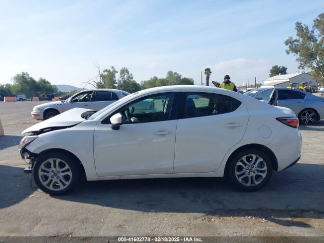 3MYDLBYV1HY166499 Toyota YARIS IA