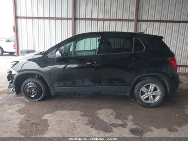 KL7CJKSB8MB360595 Chevrolet Trax Fwd Ls