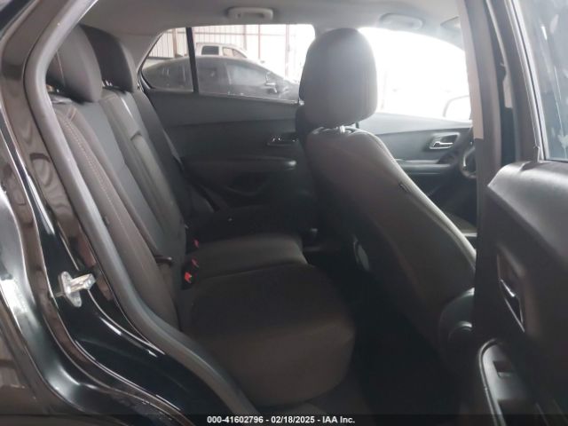 KL7CJKSB8MB360595 Chevrolet Trax Fwd Ls