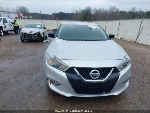 1N4AA6AP9JC397844 Nissan Maxima 3.5 Sv