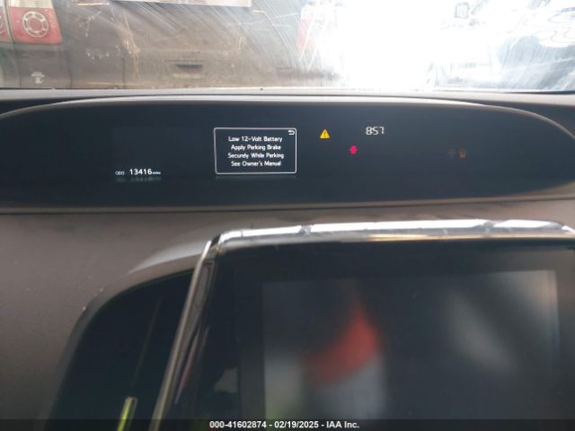 JTDKAMFU6N3189167 Toyota Prius Limited