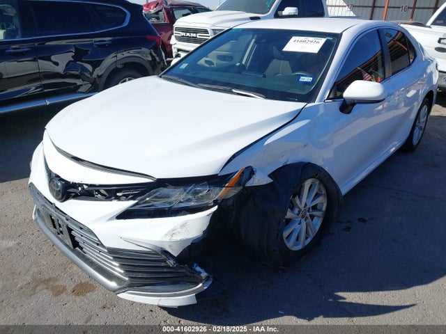 4T1C11AK4PU723493 Toyota CAMRY LE