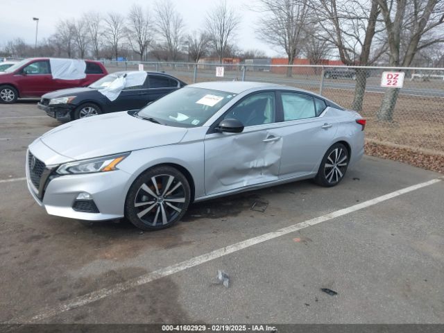 1N4BL4CV9NN327401 Nissan Altima Sr Fwd