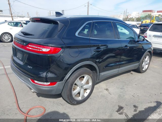 5LMCJ1C99HUL03978 Lincoln Mkc Premiere