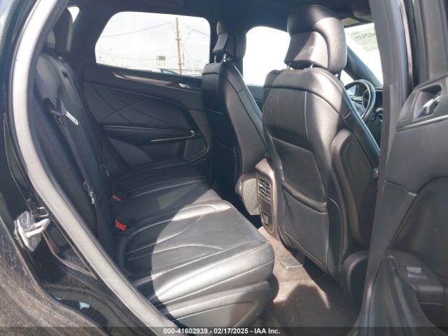5LMCJ1C99HUL03978 Lincoln Mkc Premiere
