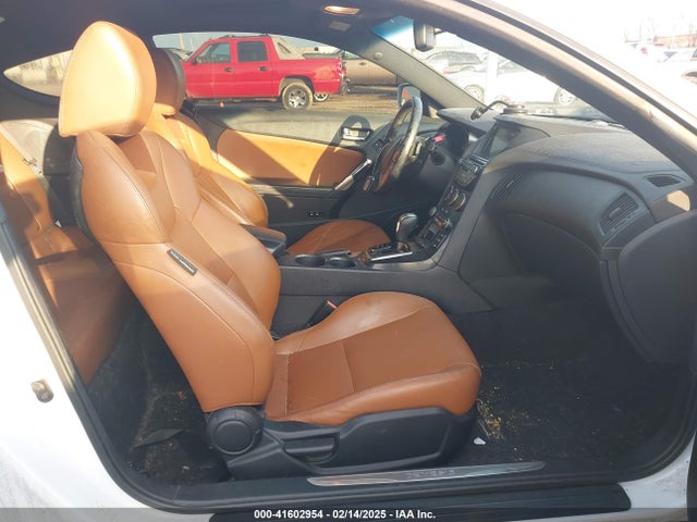 KMHHU6KJ0EU113510 Hyundai Genesis 3.8 Grand Touring