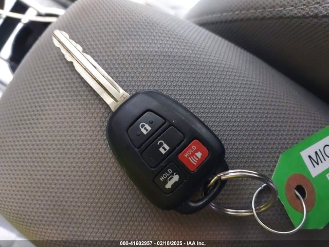 2T1BURHE8GC639471 Toyota COROLLA LE