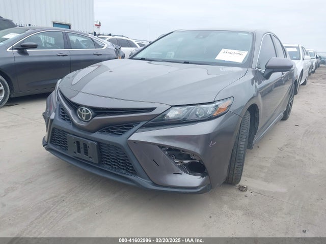 4T1G11AK5MU573231 Toyota CAMRY SE