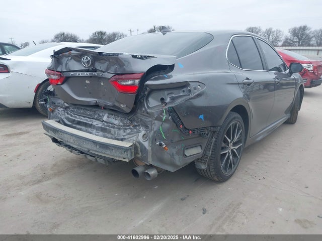 4T1G11AK5MU573231 Toyota CAMRY SE
