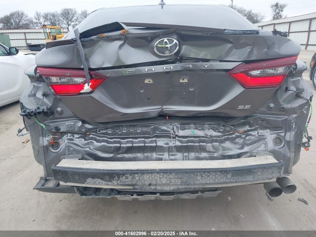 4T1G11AK5MU573231 Toyota CAMRY SE
