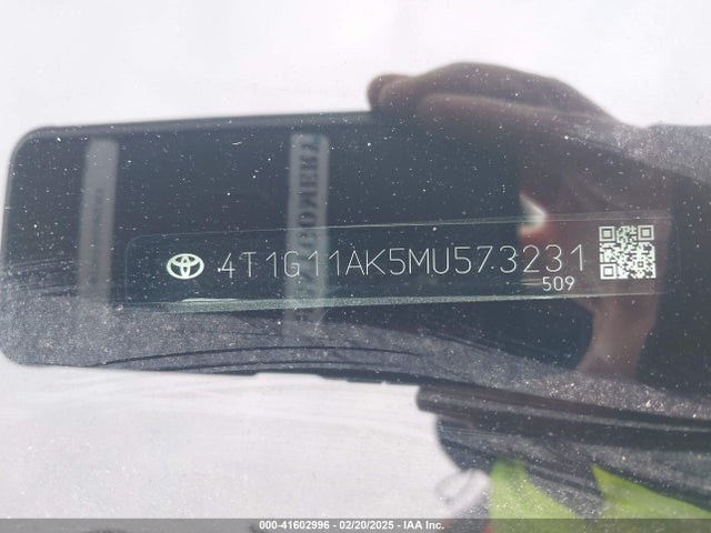 4T1G11AK5MU573231 Toyota CAMRY SE