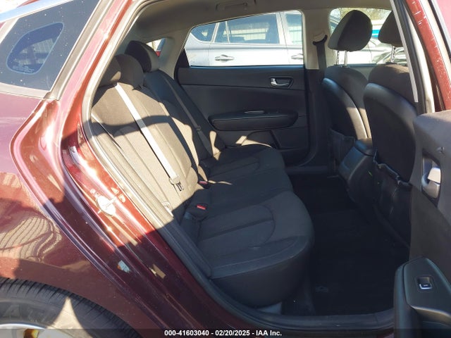 5XXGT4L35JG246948 KIA Optima Lx
