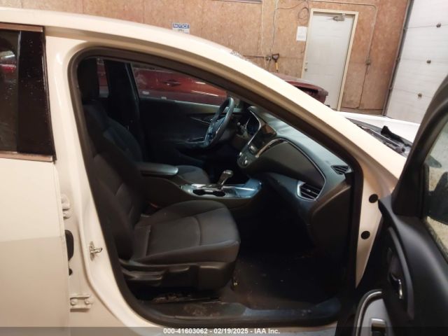 1G1ZD5ST4LF111810 Chevrolet Malibu Fwd Lt