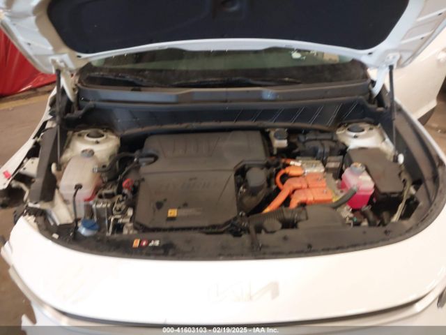KNDCR3LE8R5127624 KIA NIRO EX