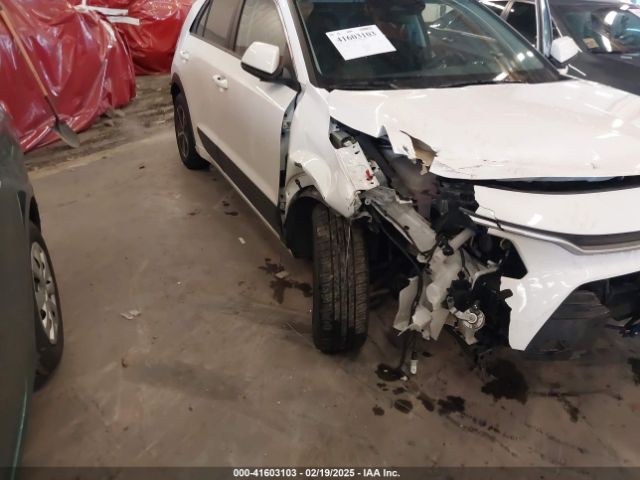 KNDCR3LE8R5127624 KIA NIRO EX