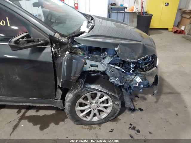 3GNAXHEV0KS634690 Chevrolet EQUINOX LS