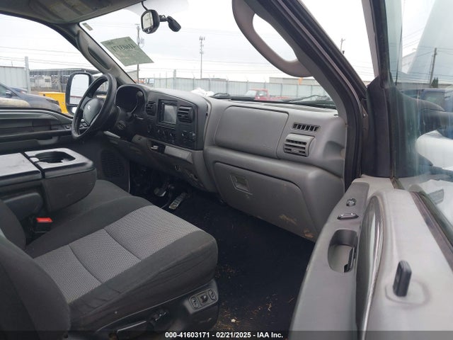 2006 Ford F-250 Lariat/xl/xlt მანქანა იყიდება აუქციონზე, vin: 1FTSW21P96ED96892, აუქციონის ნომერი: 41603171