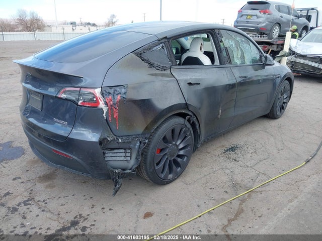 2021 TESLA MODEL Y 5YJYGDEF4MF093227 Photo 3