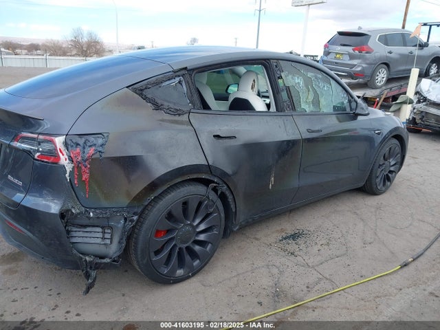 2021 TESLA MODEL Y 5YJYGDEF4MF093227 Photo 5