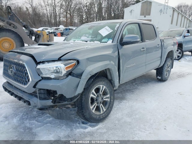5TFCZ5ANXKX198882 Toyota Tacoma Trd Sport