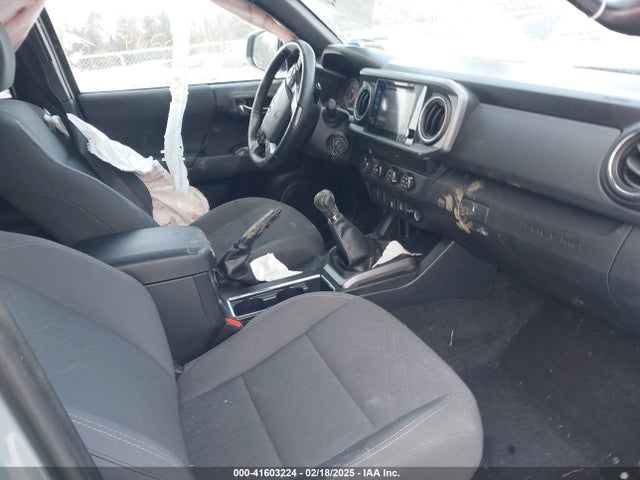 5TFCZ5ANXKX198882 Toyota Tacoma Trd Sport