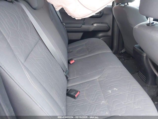 5TFCZ5ANXKX198882 Toyota Tacoma Trd Sport