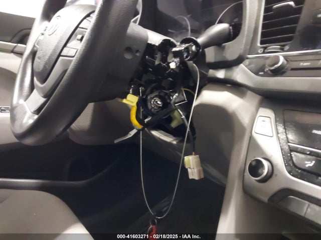 Hyundai ELANTRA SE 2017 5NPD74LF1HH192211 Image 17