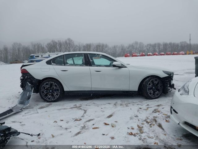 WBA53FJ06RCS94379 BMW 530 I Xdrive