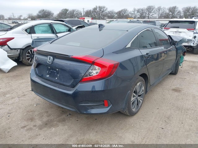 19XFC1F3XJE000833 Honda Civic Ex-t